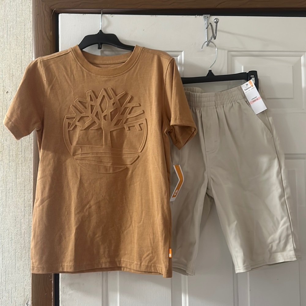 TIMBERLAND 2 PIECE OUTFIT: BROWN/BEIGE: NEW WITH TAGS: SIZE 10